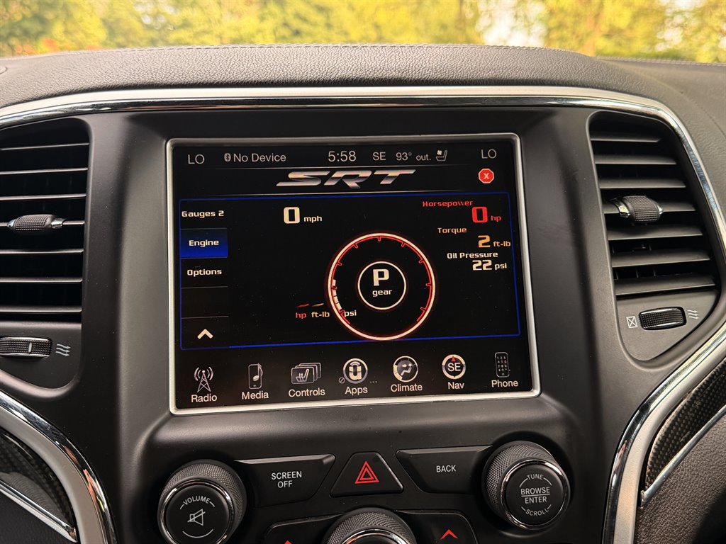Used 2015 Jeep Grand Cherokee SRT AWD/4WD image 28