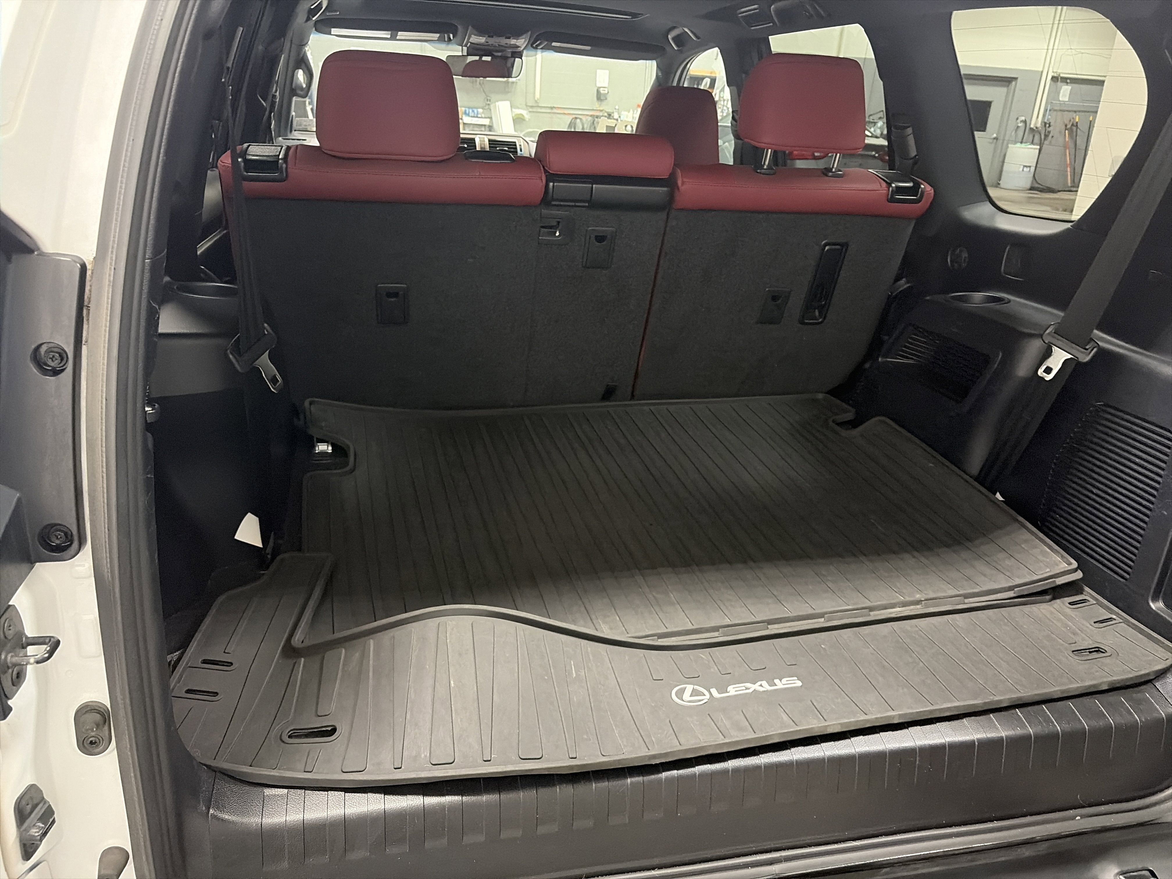 Used 2021 Lexus GX 460 Premium w/ Premium Package image 32