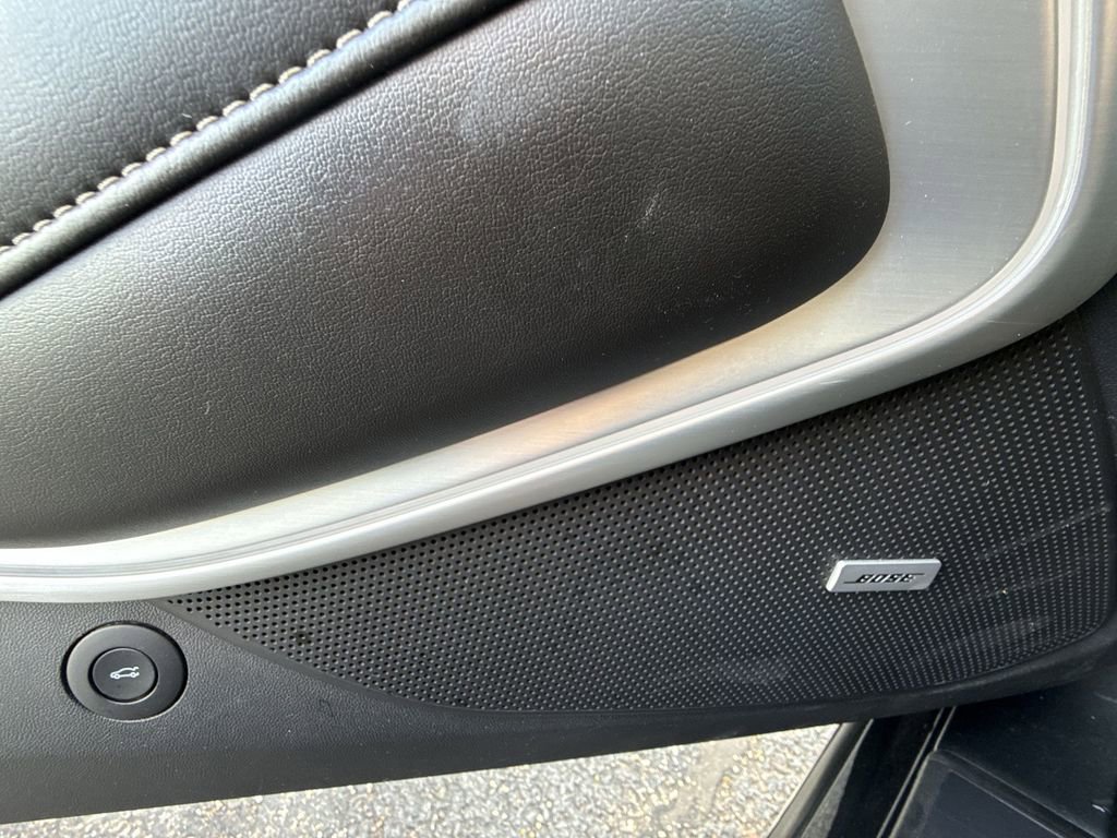 Used 2018 Chevrolet Camaro SS w/ LPO RS/SS Interior Package image 31