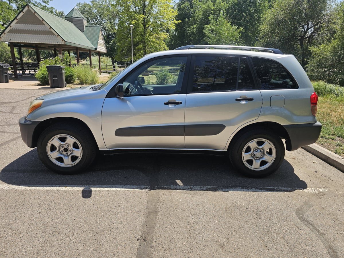 Used 2001 Toyota RAV4 2WD image 2