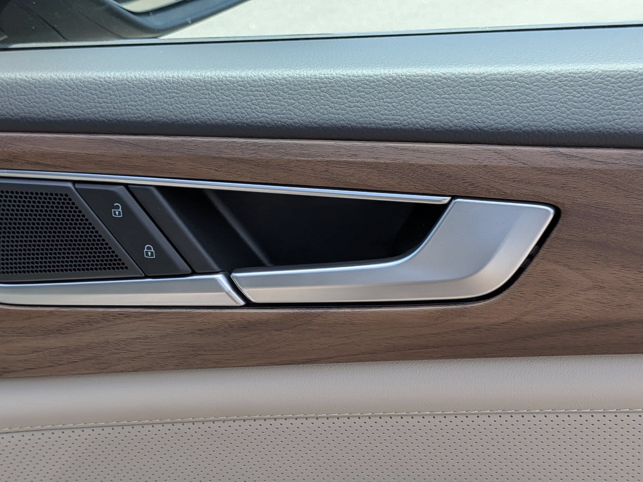 New 2026 Volkswagen Atlas SE AWD/4WD image 35