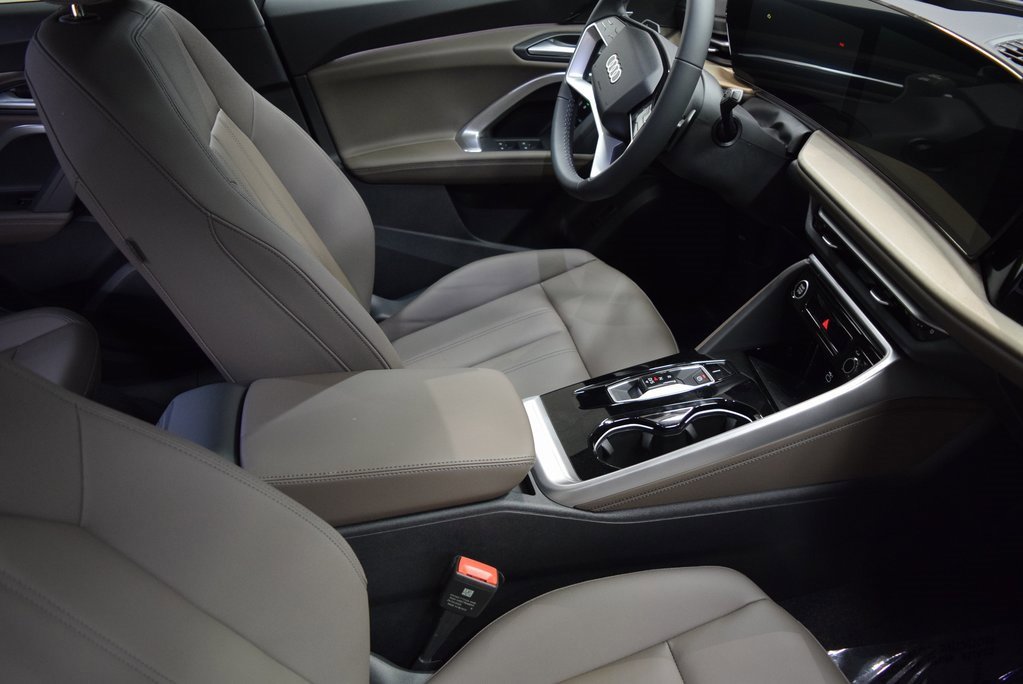 New 2025 Audi Q5 Premium Plus image 7