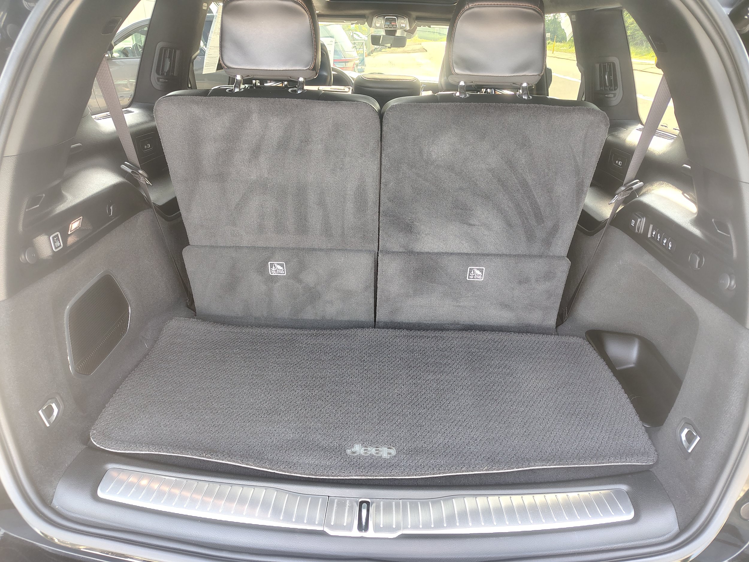 Certified 2025 Jeep Grand Cherokee L Summit AWD/4WD image 11