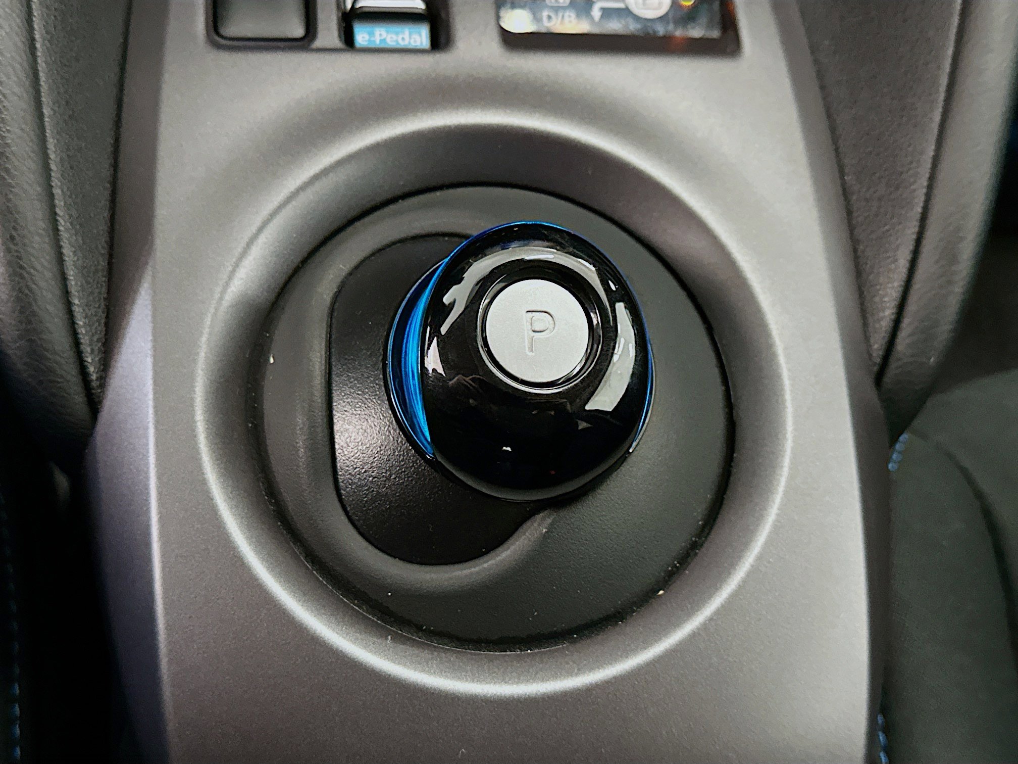 Used 2024 Nissan Leaf S image 24