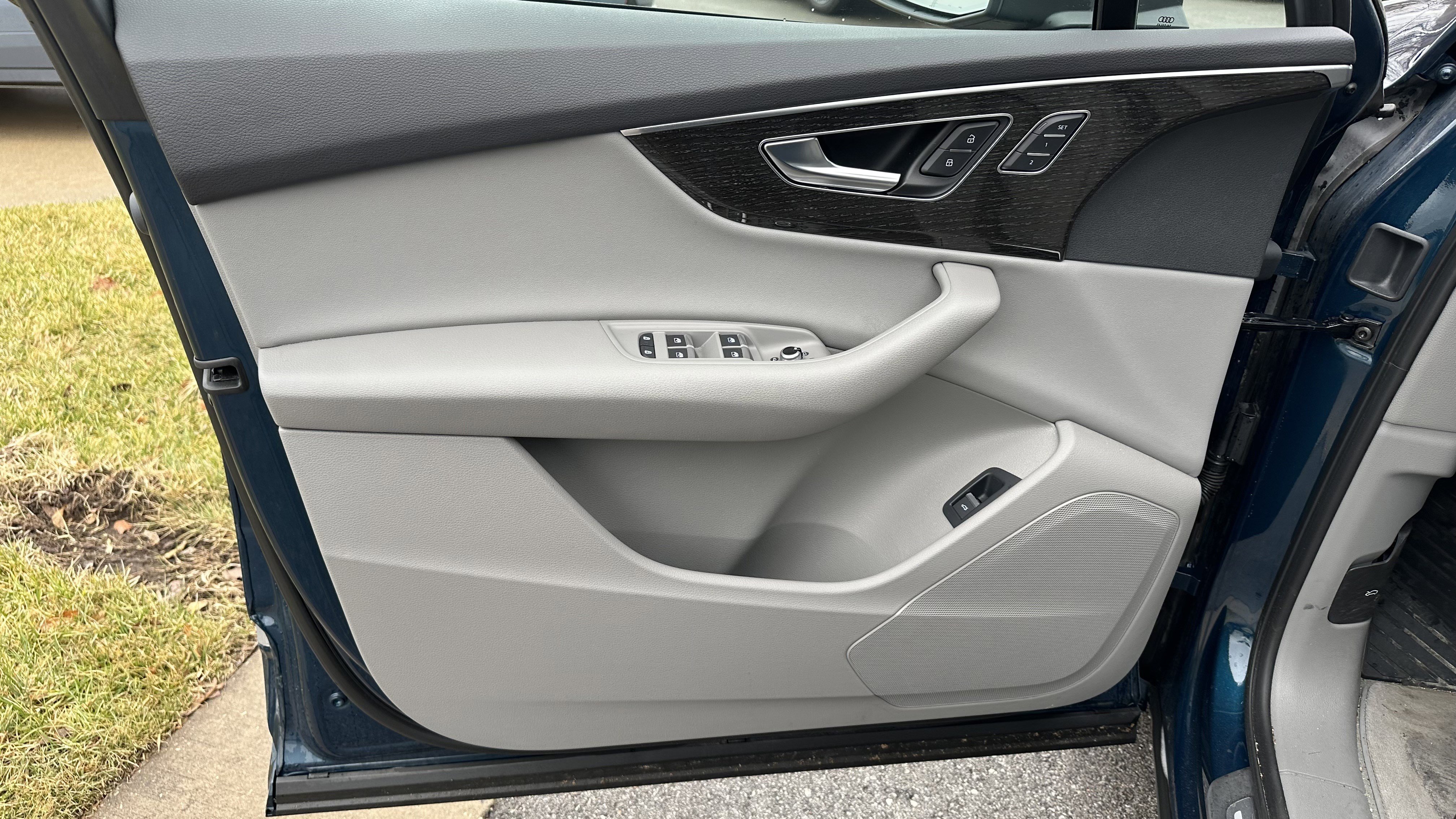 Used 2022 Audi Q7 3.0T Premium image 16