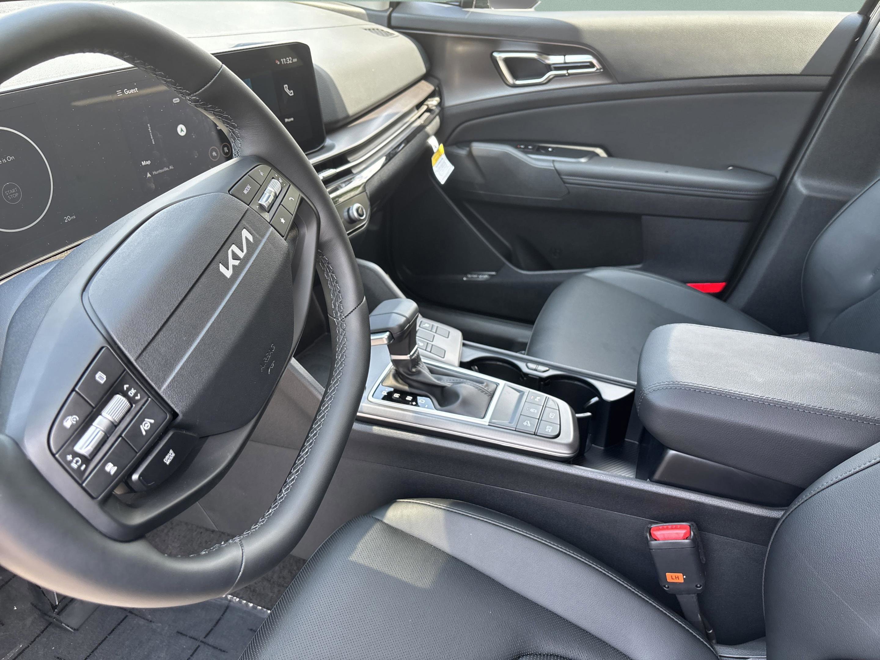 New 2026 Kia Sportage SX image 10