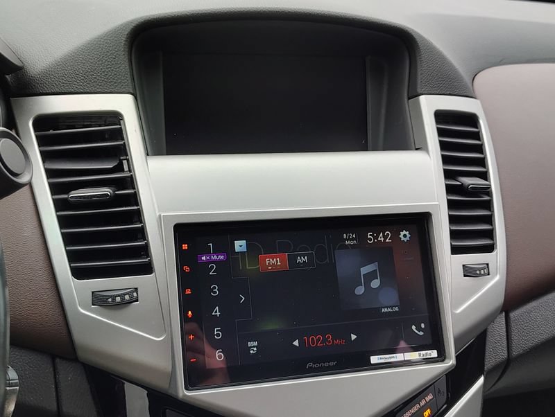 Used 2015 Chevrolet Cruze LT FWD image 26