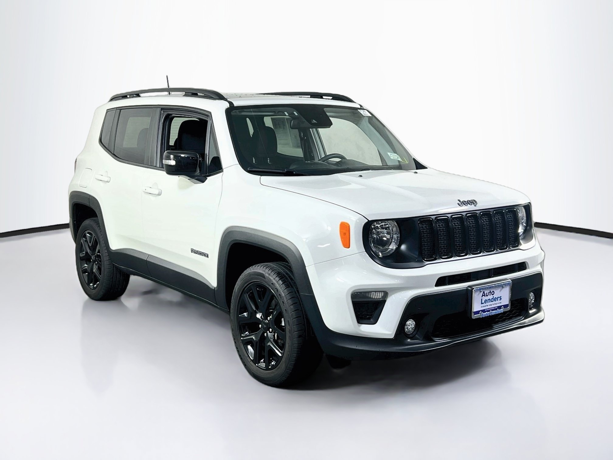 Used 2023 Jeep Renegade Altitude w/ Sun/Sound Group AWD/4WD image 3