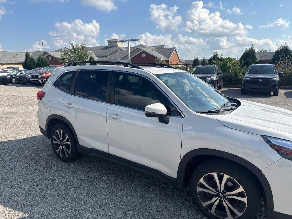 Used 2023 Subaru Forester Limited AWD/4WD image 12
