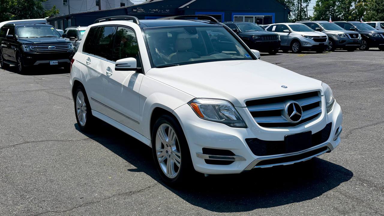 Used 2013 Mercedes-Benz GLK 350 4MATIC image 4