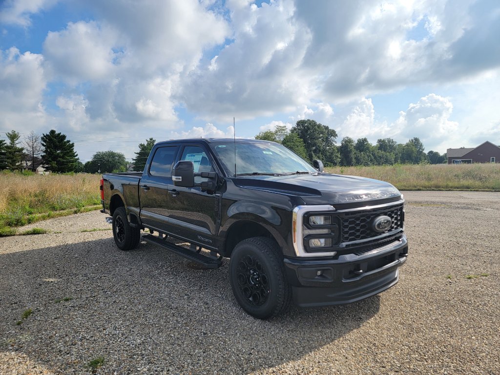 New 2025 Ford F250 Lariat w/ Black Appearance Package image 3