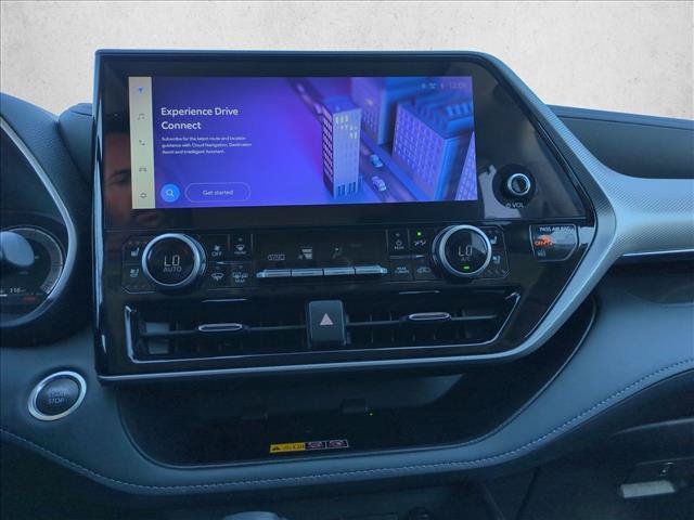 Certified 2026 Toyota Highlander Platinum AWD/4WD image 14