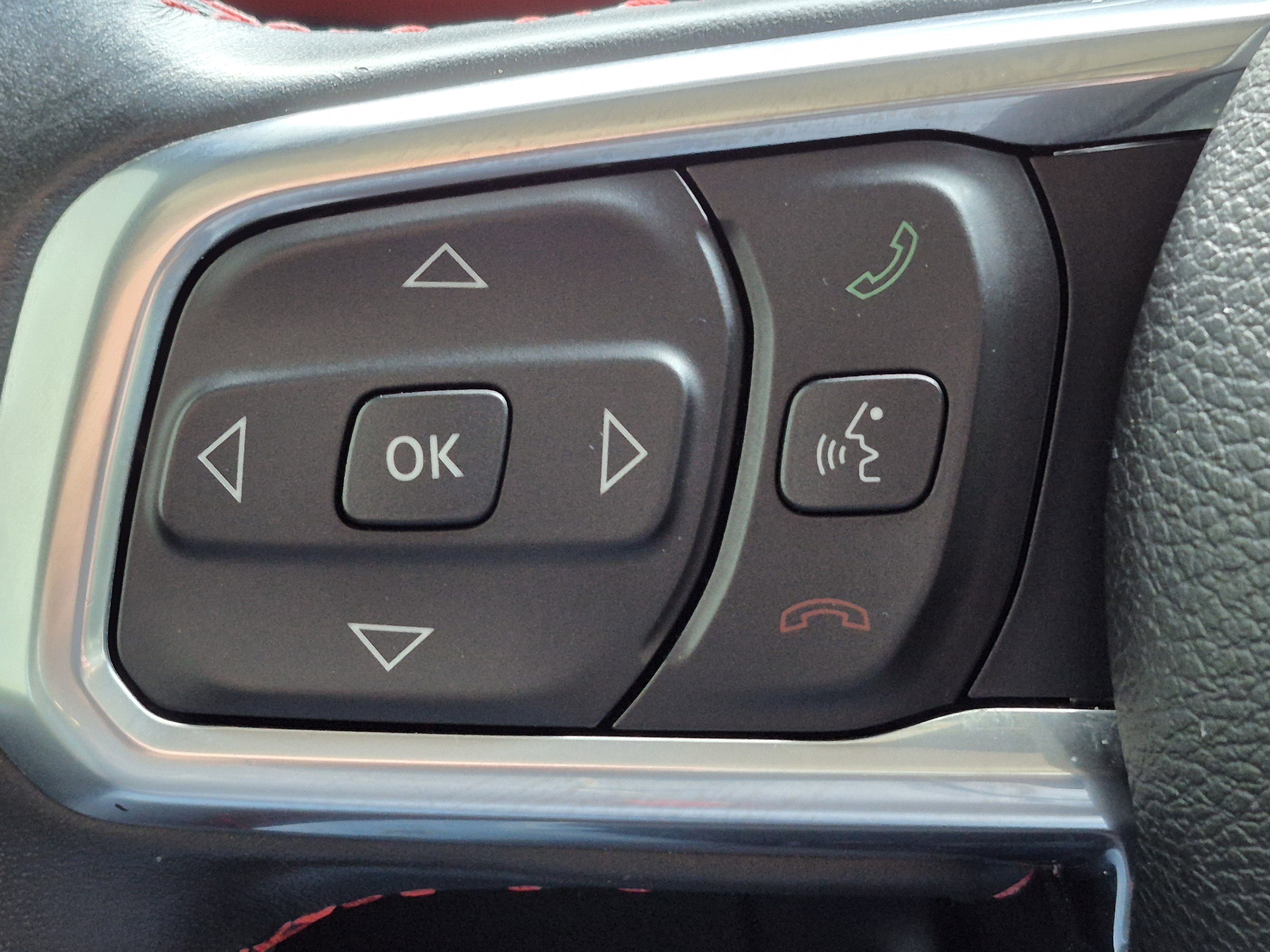 Used 2022 Jeep Gladiator Rubicon w/ Cold Weather Group AWD/4WD image 18