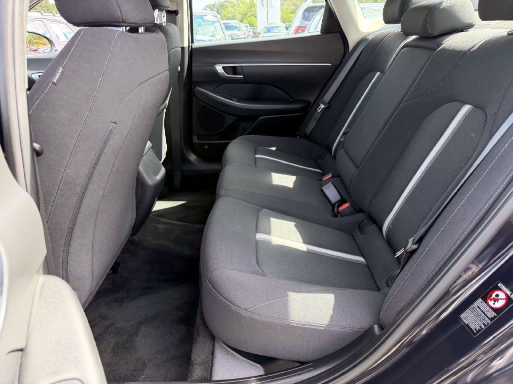 Certified 2023 Hyundai Sonata SEL w/ Cargo Package FWD image 11