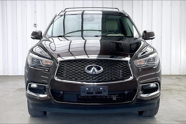 Used 2019 INFINITI QX60 Luxe w/ Sensory Package AWD/4WD image 3