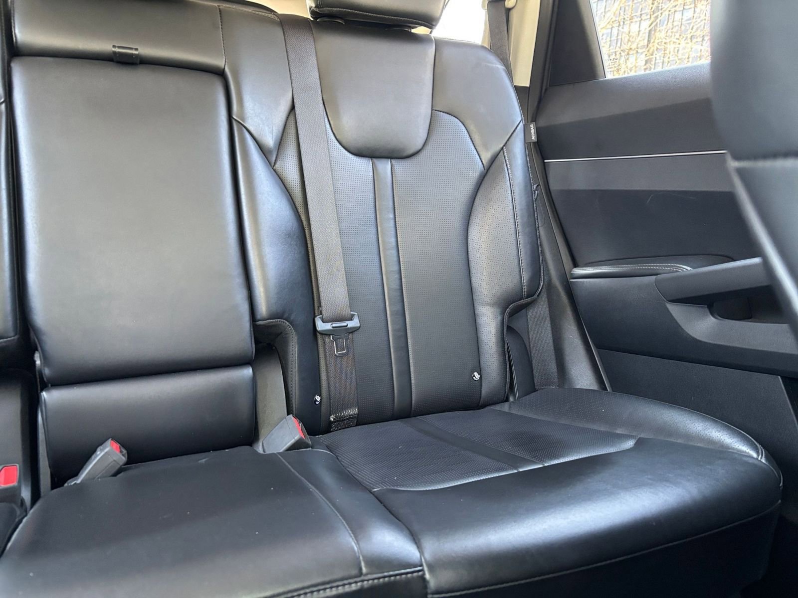 Used 2024 Kia Sorento S image 40