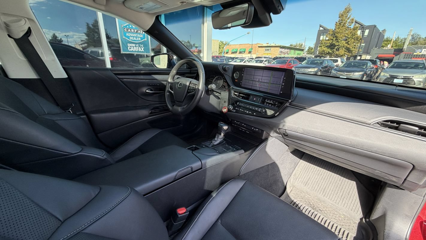 Used 2022 Lexus ES 250 w/ Premium Package AWD/4WD image 13