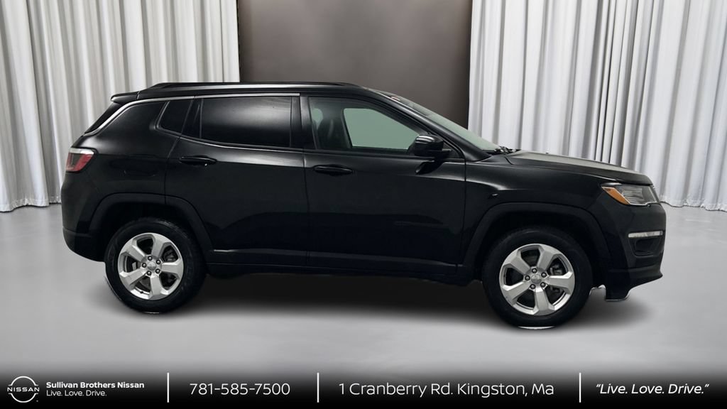 Used 2019 Jeep Compass Latitude w/ Cold Weather Group AWD/4WD image 4