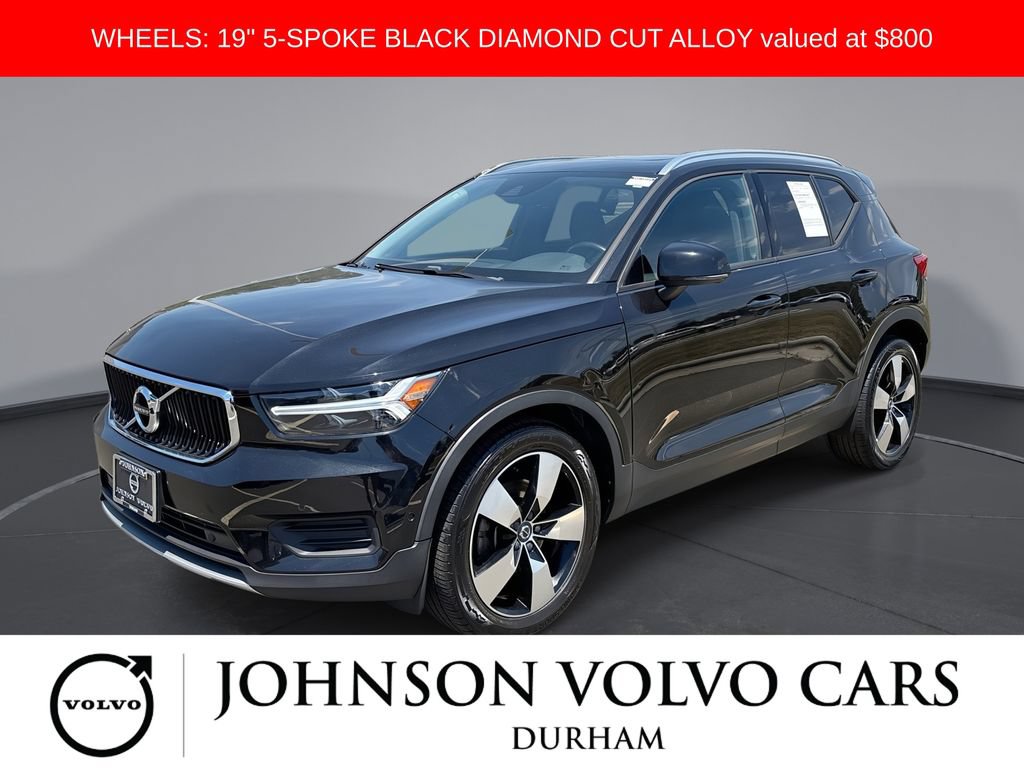 Used 2019 Volvo XC40 T5 Momentum