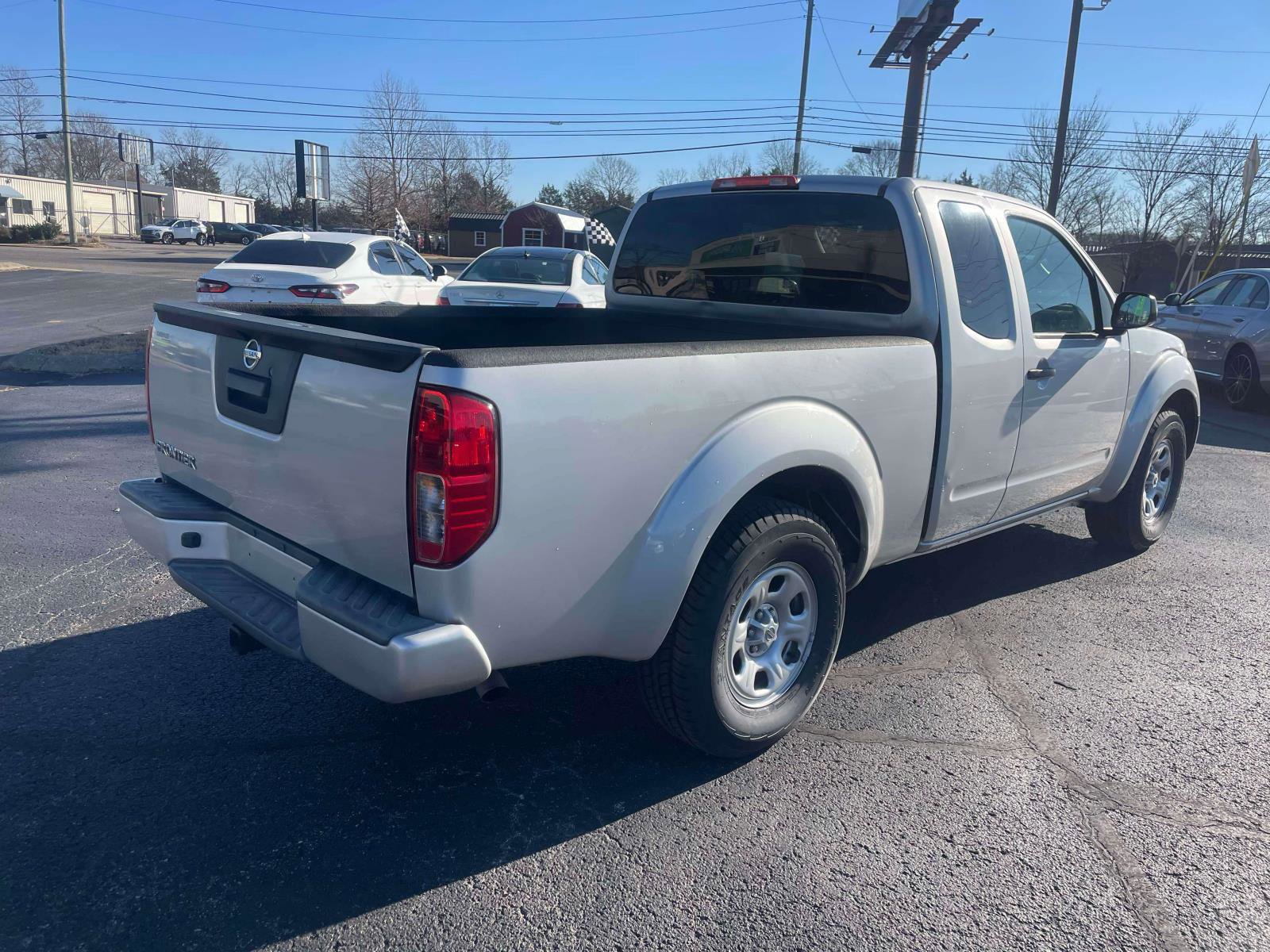 Used 2021 Nissan Frontier S image 4