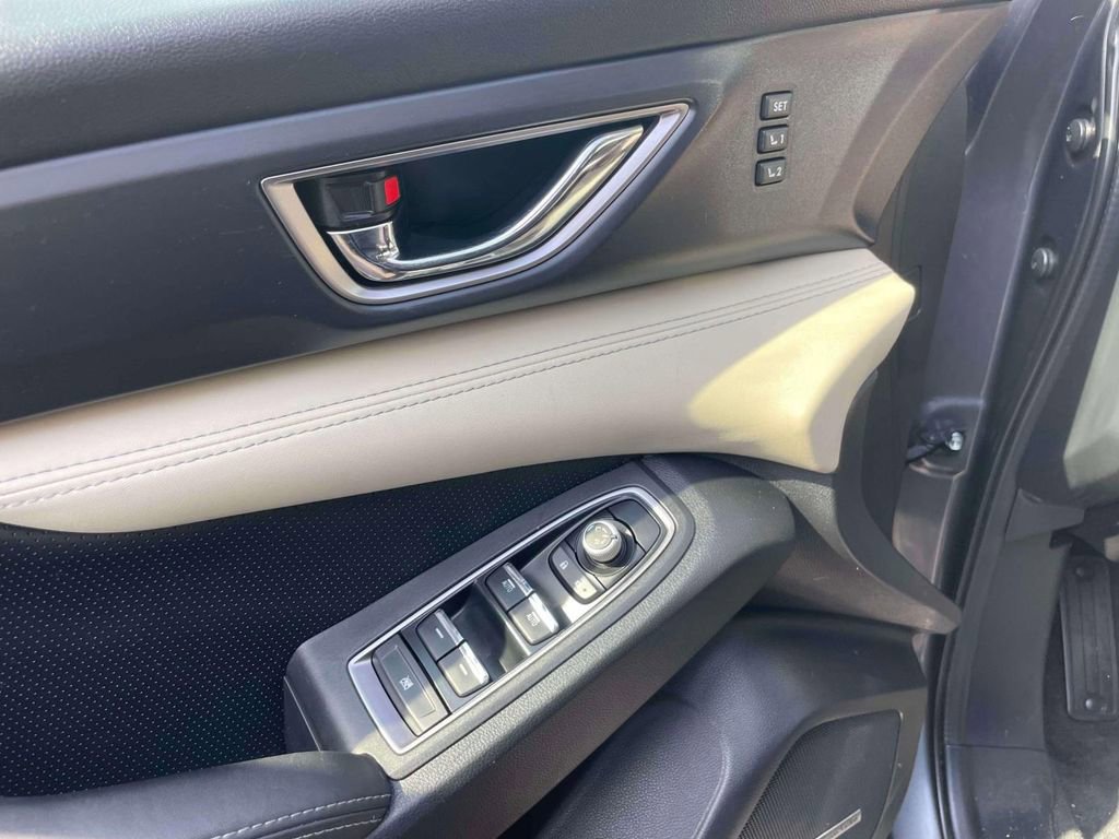 Used 2022 Subaru Ascent Limited w/ Technology Package image 16