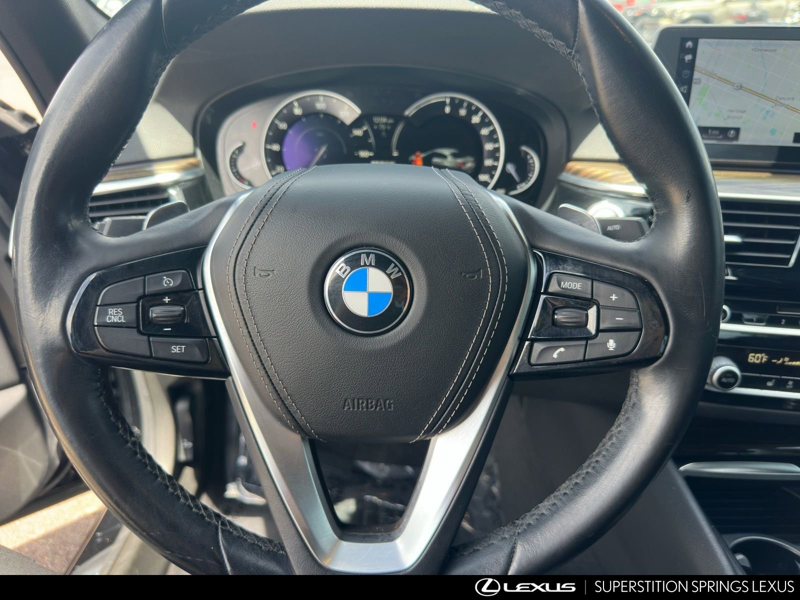 Used 2018 BMW 530e image 11