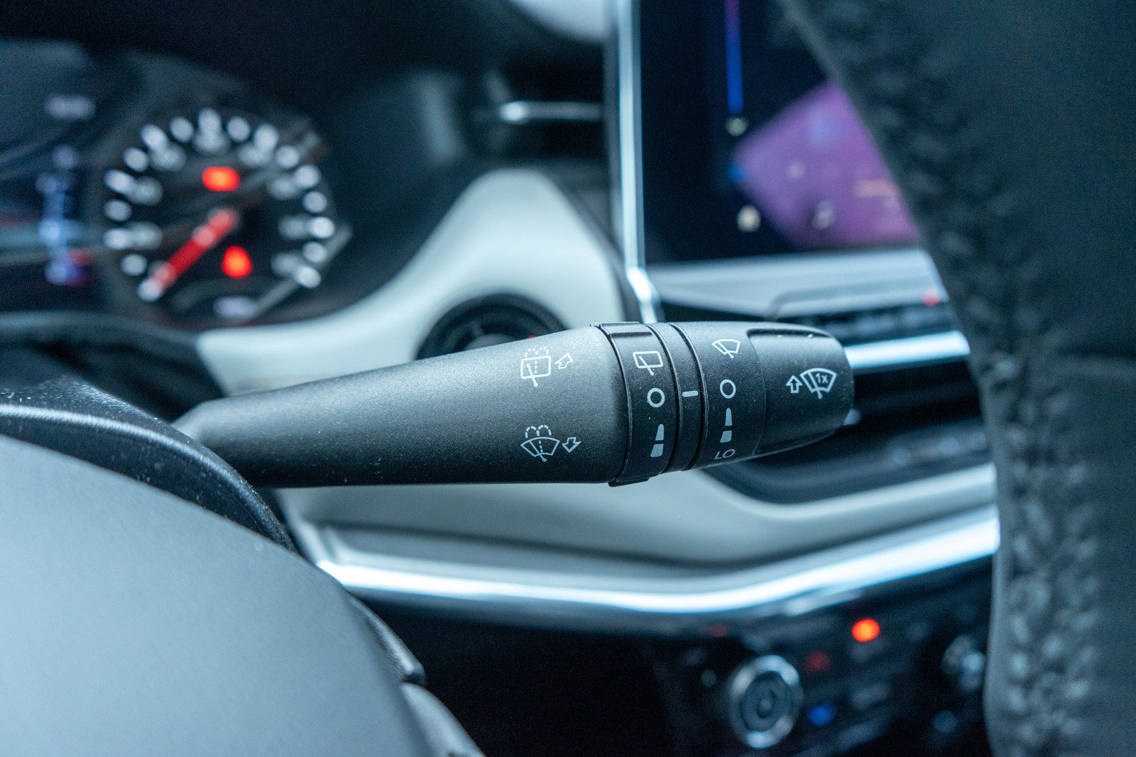 Used 2024 Jeep Compass Limited image 25