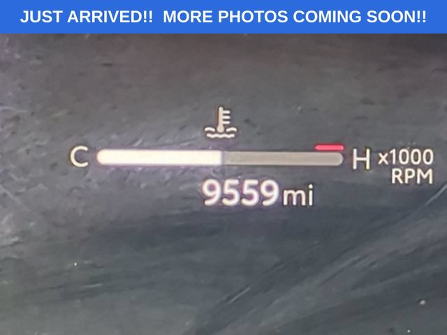 Used 2025 Toyota Highlander Limited FWD image 23