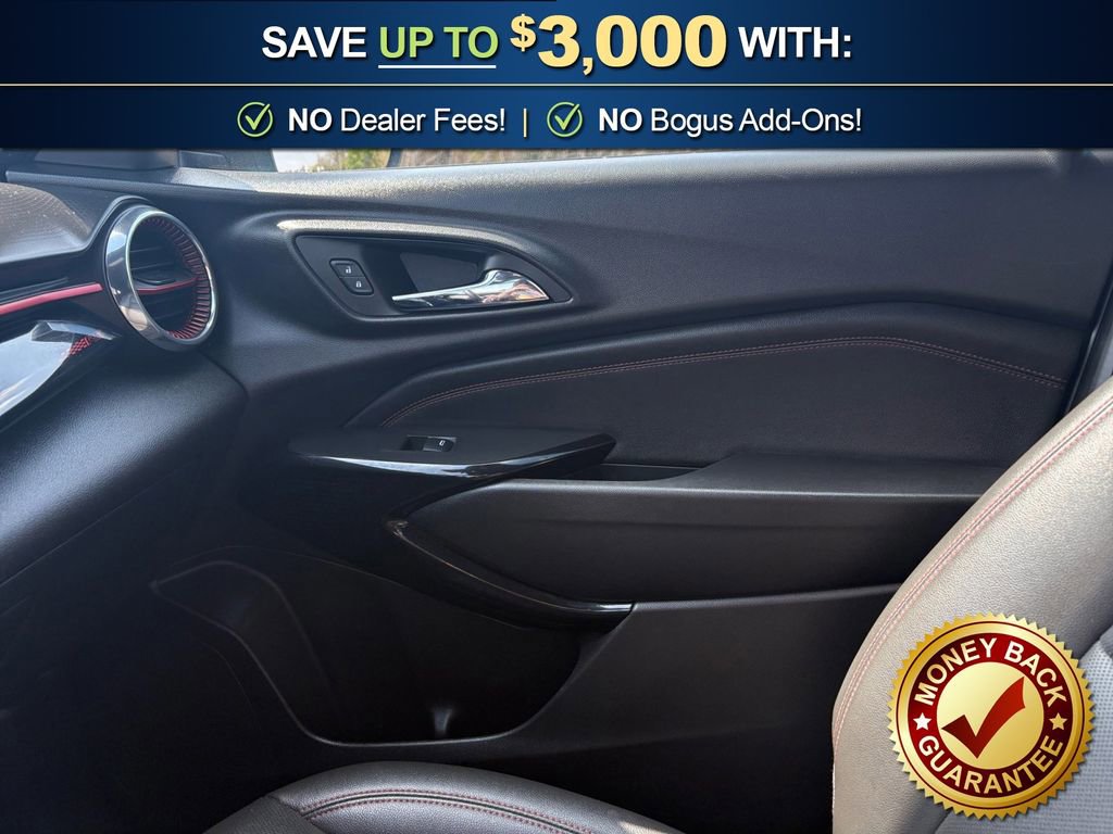 Used 2025 Chevrolet Trax RS w/ Driver Confidence Package image 30