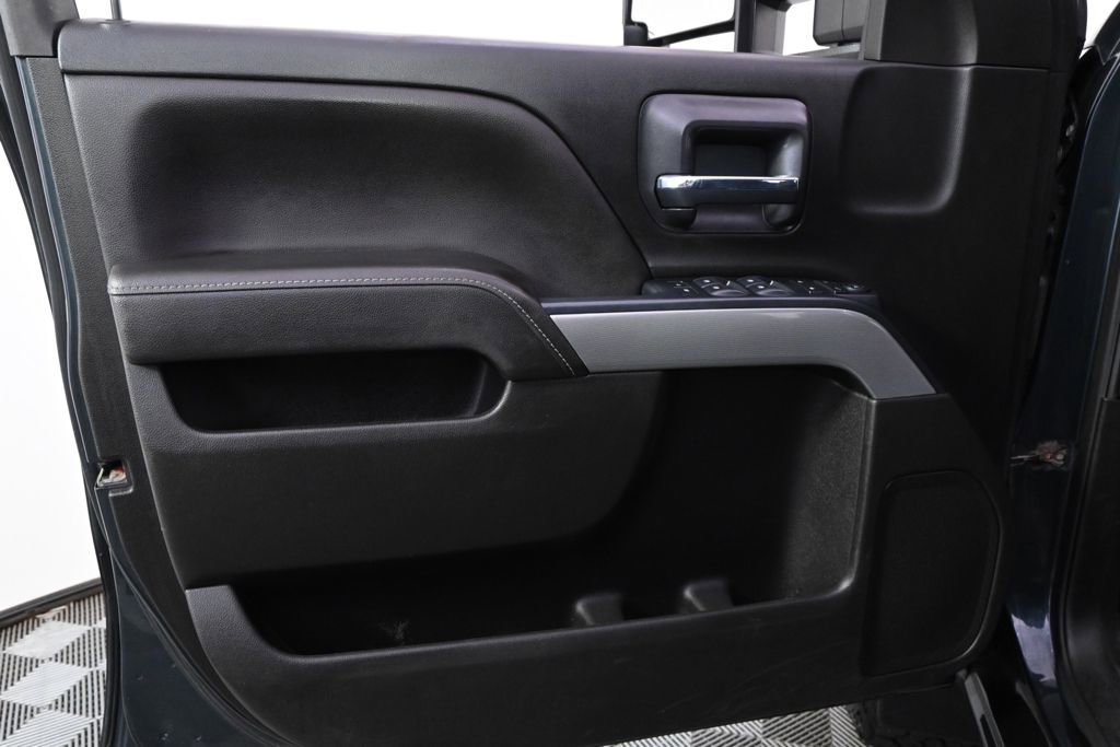 Used 2018 Chevrolet Silverado 2500 LT w/ LT Convenience Package AWD/4WD image 22