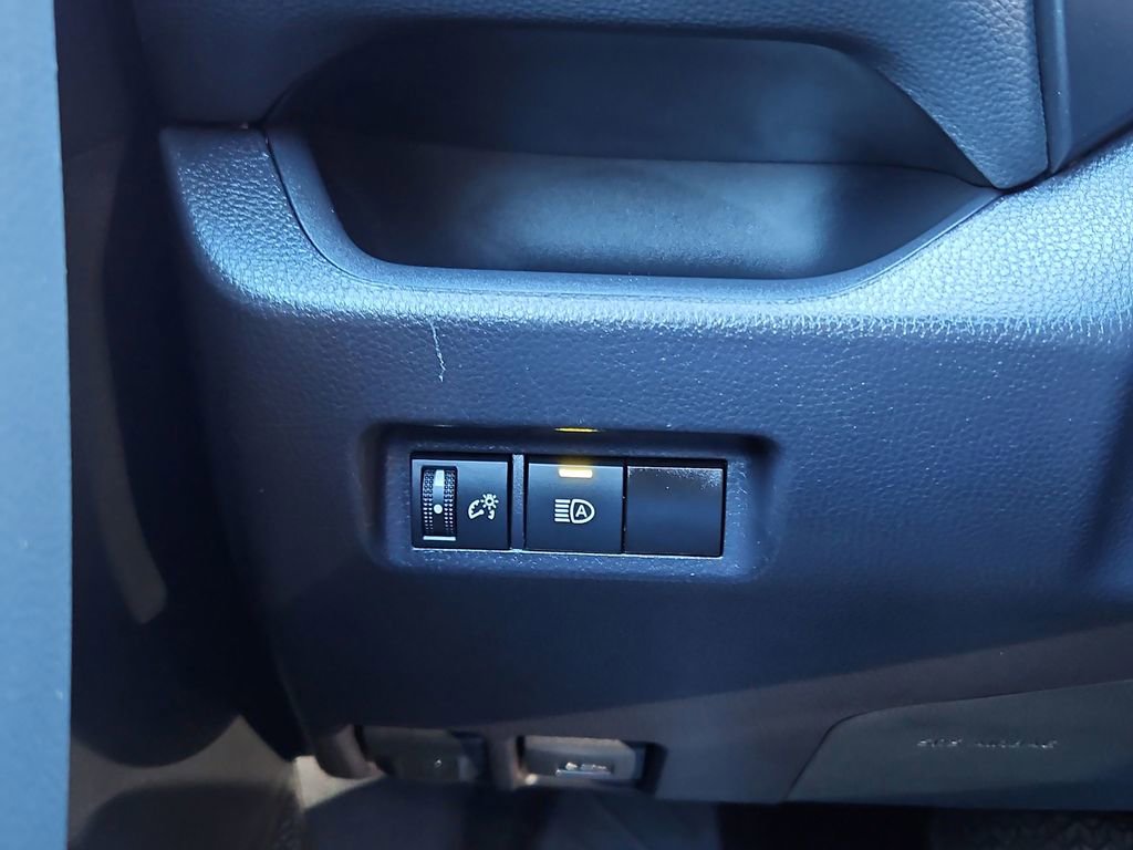 Used 2025 Toyota RAV4 LE image 15