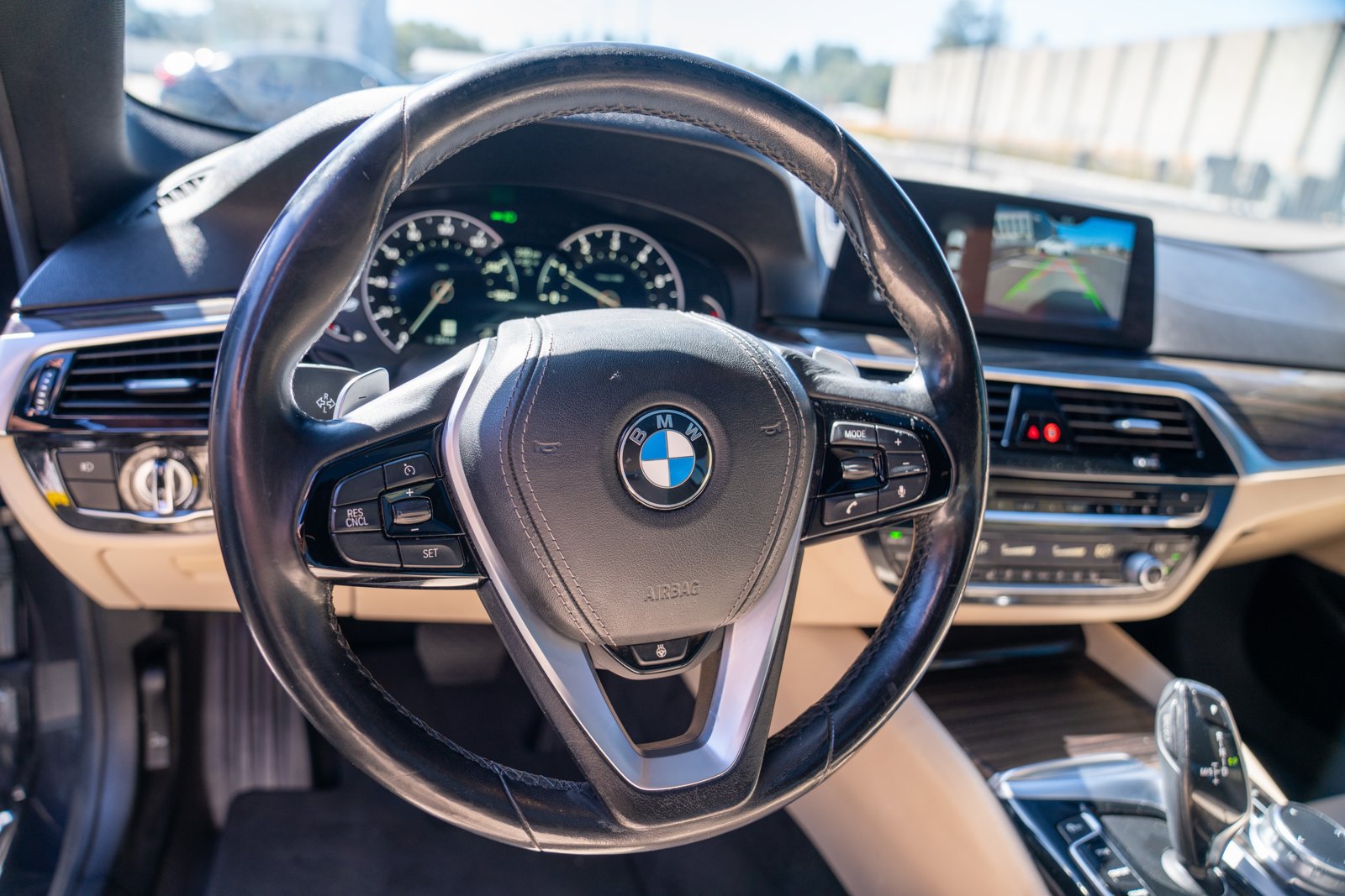 Used 2018 BMW 530i w/ Premium Package RWD image 12