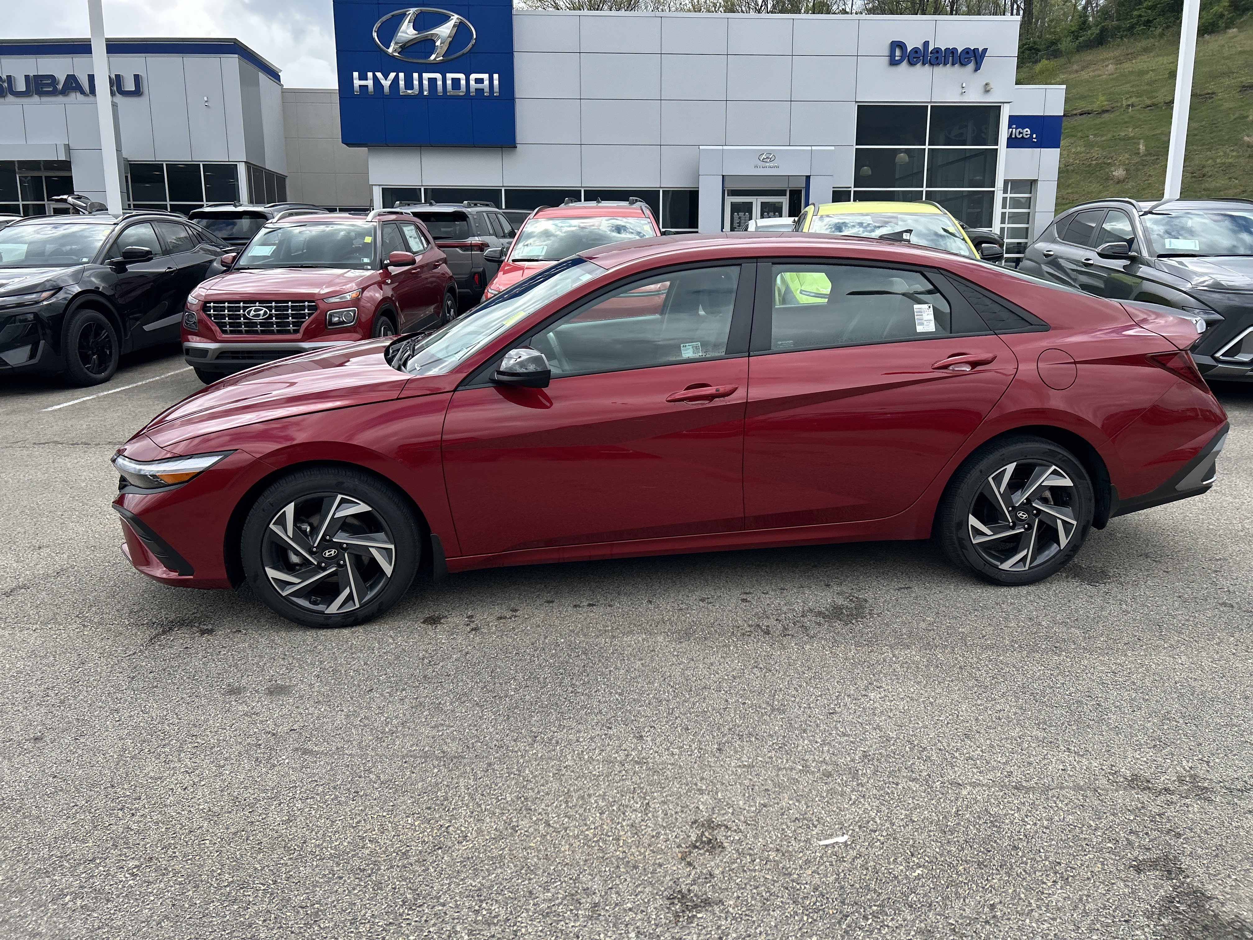 Used 2025 Hyundai Elantra Sport FWD image 19