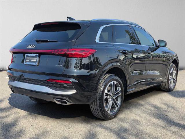 Used 2025 Audi Q5 Premium w/ Convenience Package AWD/4WD image 4