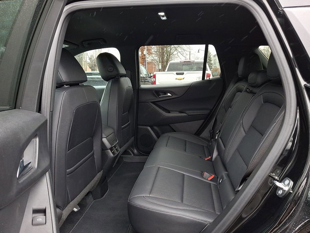 Used 2026 Chevrolet Equinox LT w/ Convenience Package II image 9