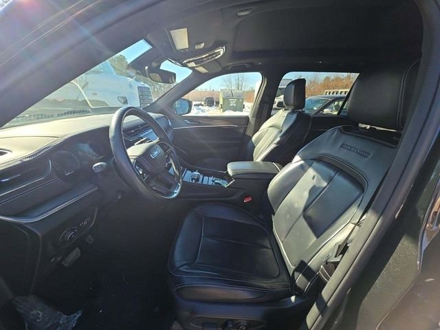 Used 2022 Jeep Grand Cherokee L Overland image 2