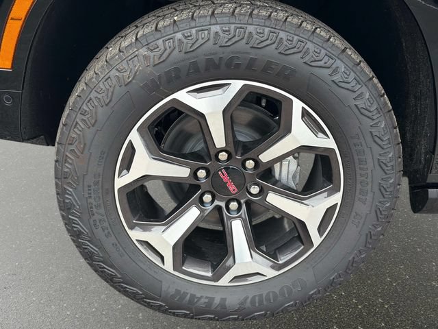 New 2026 GMC Yukon XL AT4 Ultimate AWD/4WD image 10