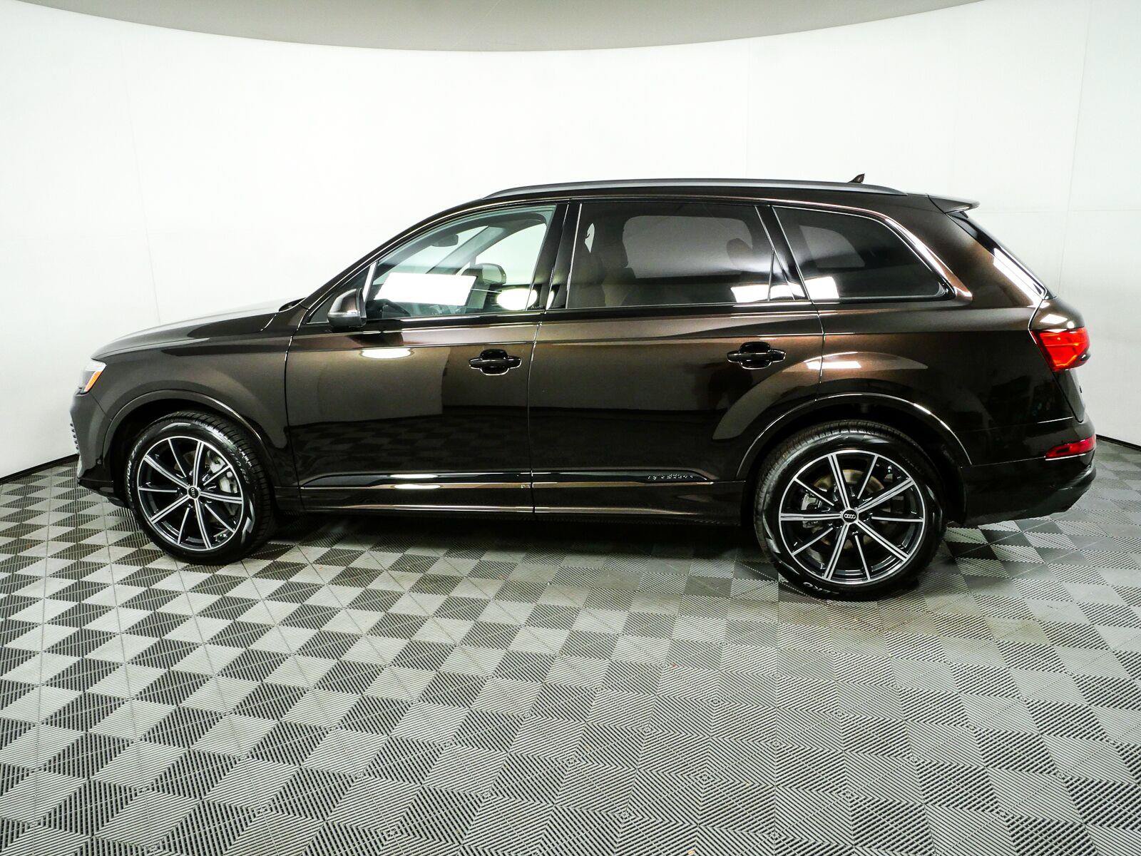 New 2026 Audi Q7 2.0T Premium Plus AWD/4WD image 31