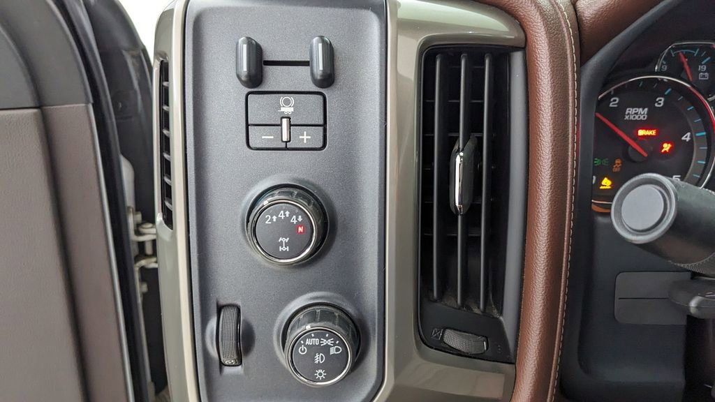 Used 2017 Chevrolet Silverado 3500 High Country image 21