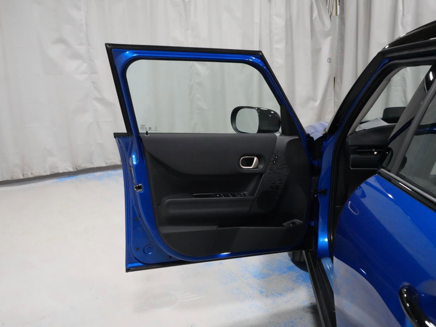 Certified 2025 MINI Cooper S image 25