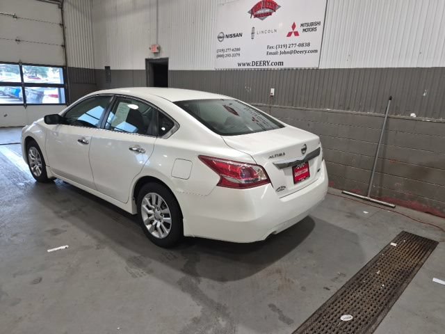 Used 2013 Nissan Altima 2.5 S FWD image 5