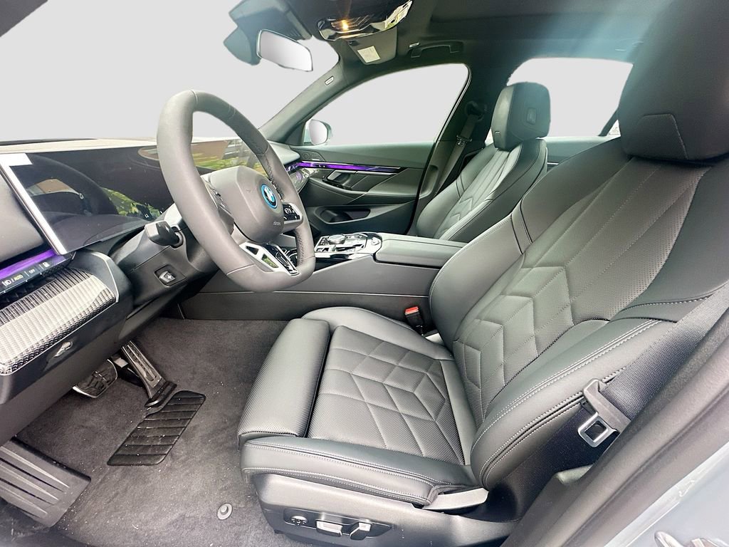 New 2026 BMW 550e xDrive AWD/4WD image 22