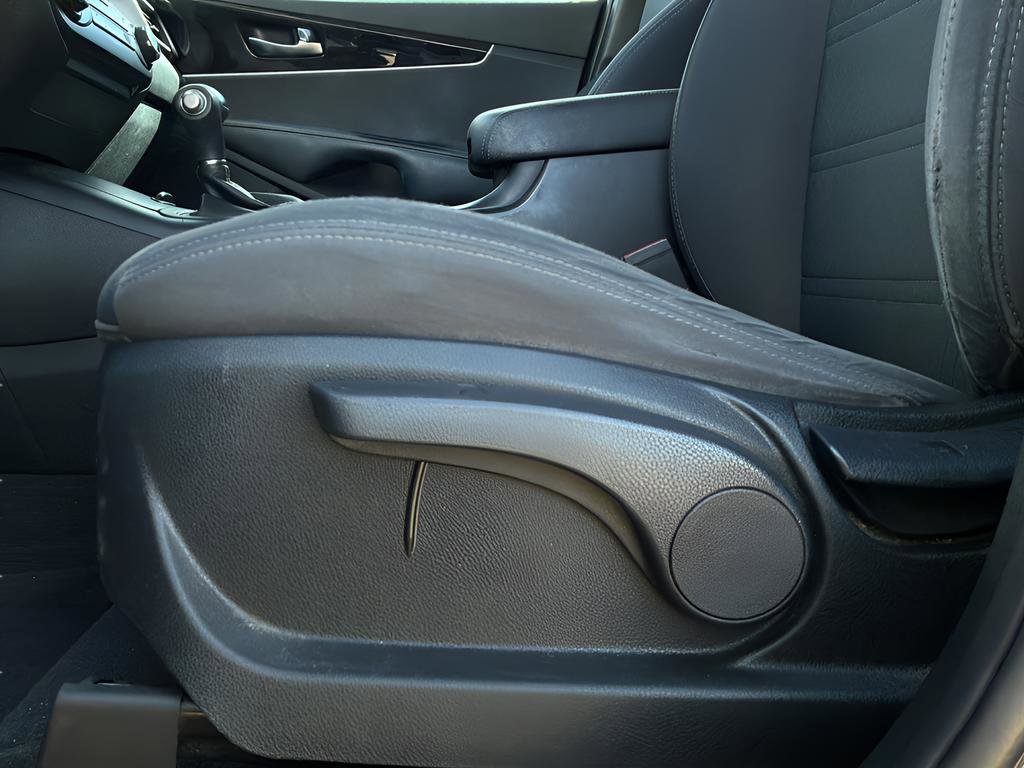 Used 2018 Kia Sorento FWD image 14