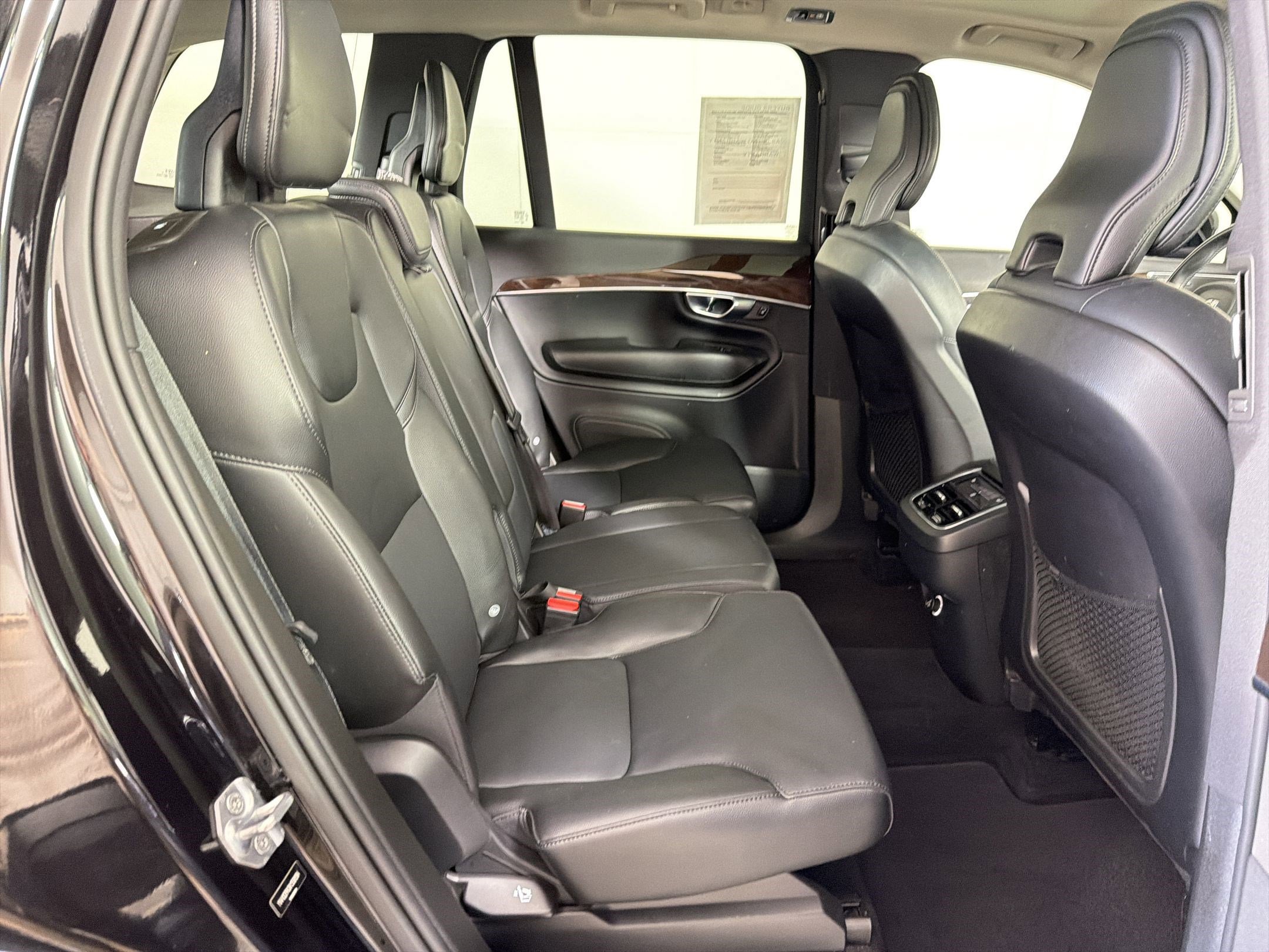 Used 2019 Volvo XC90 T5 Momentum w/ Protection Package Premier image 30