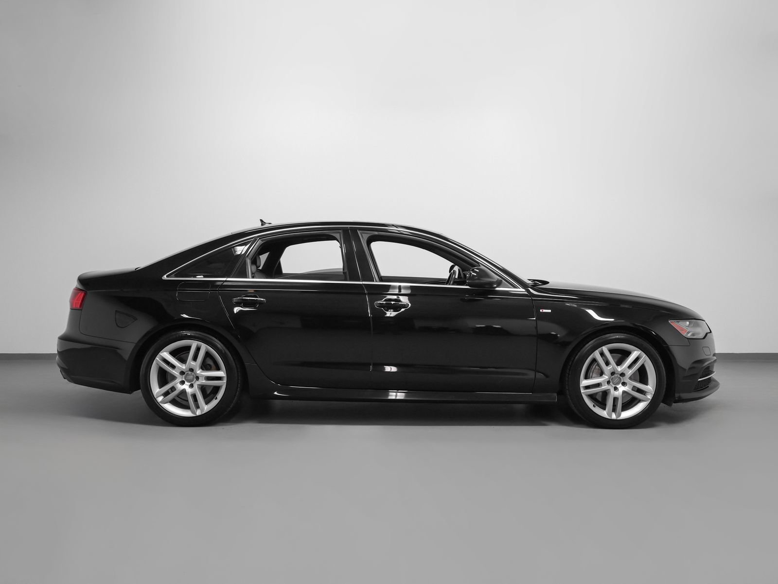 Used 2016 Audi A6 2.0T Premium Plus w/ Premium Plus Package AWD/4WD image 13