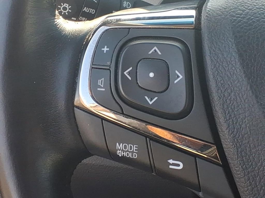 Used 2013 Toyota Avalon Limited image 11