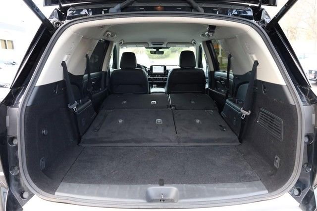 Certified 2024 Nissan Pathfinder SL image 9