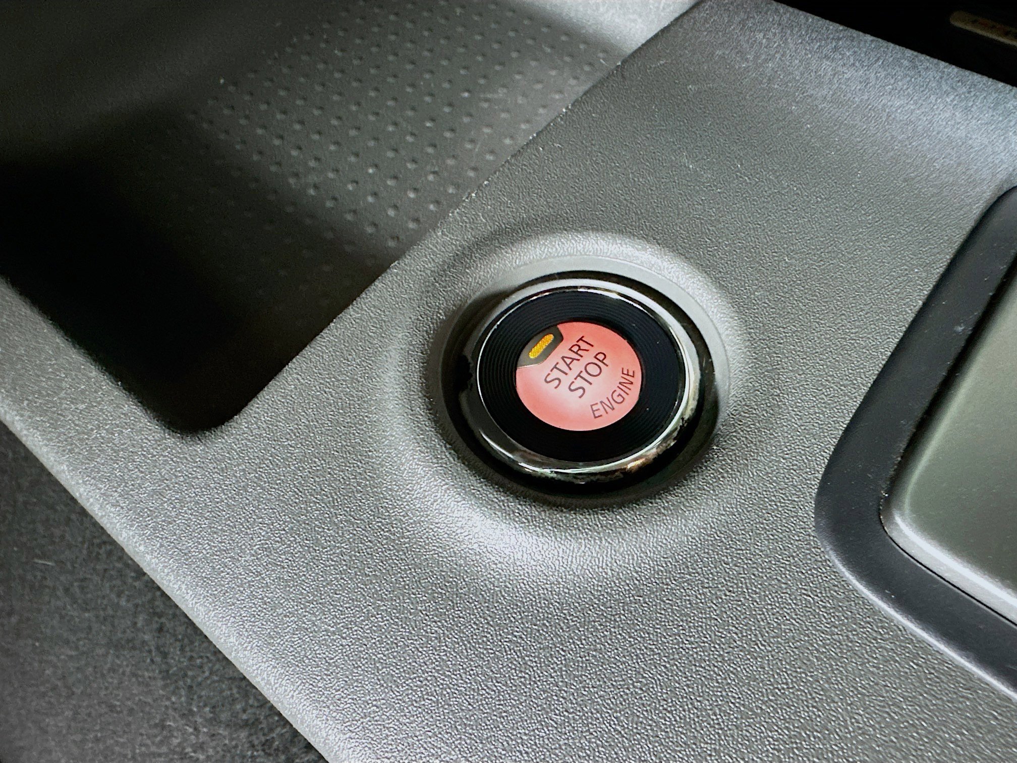 Used 2020 Nissan Frontier SV w/ Midnight Edition Floor Mats image 33