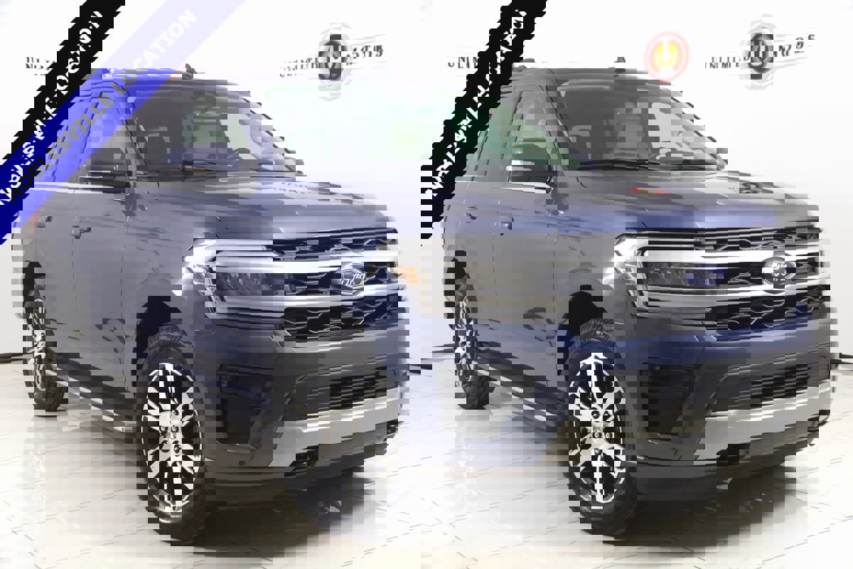 Used 2022 Ford Expedition XLT image 1
