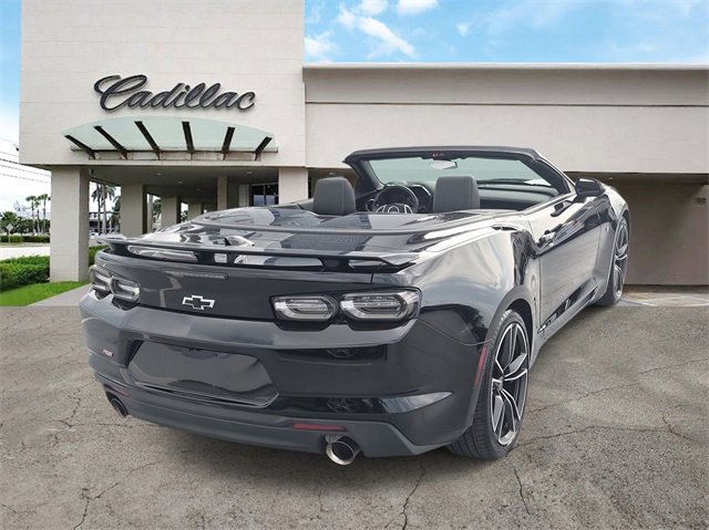 Used 2021 Chevrolet Camaro LT w/ RS Package image 6
